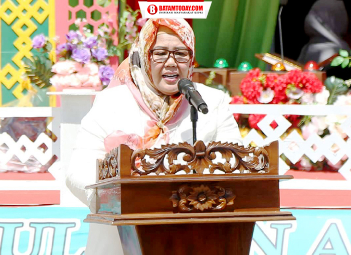 Wakil Gubernur membacakan pidato pembuka perhelatan MTQ di Anambas